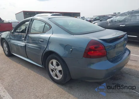 2006 Pontiac Grand Prix z USA, uszkodzony, nr VIN 2G2WP552561107656